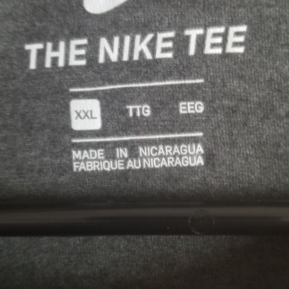 Men Nike Tshirt XXL Charcoal Red Swish - Picture 2 of 3